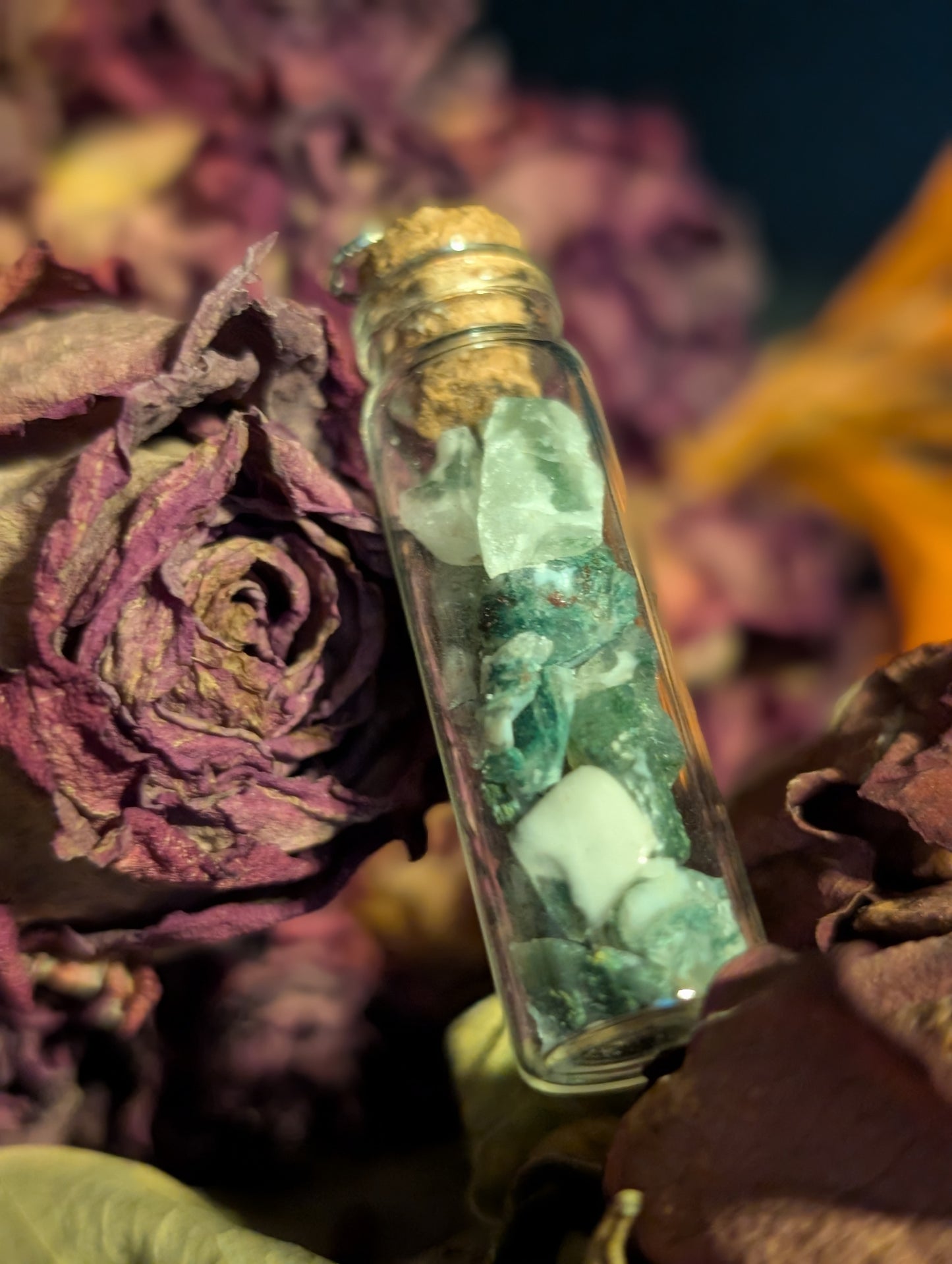 CRUSHED GREEN AGATE VIAL NECKLACE