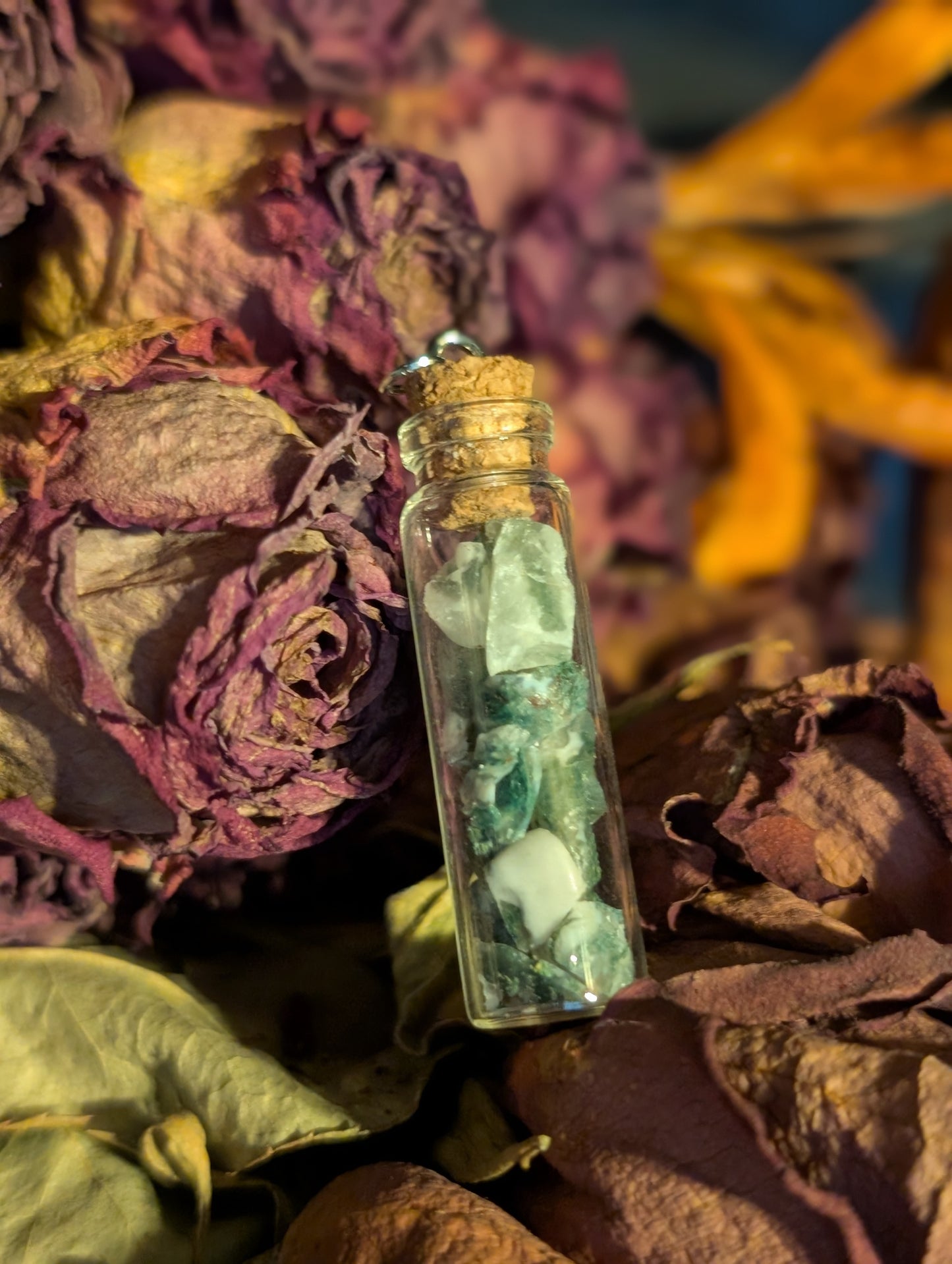 CRUSHED GREEN AGATE VIAL NECKLACE