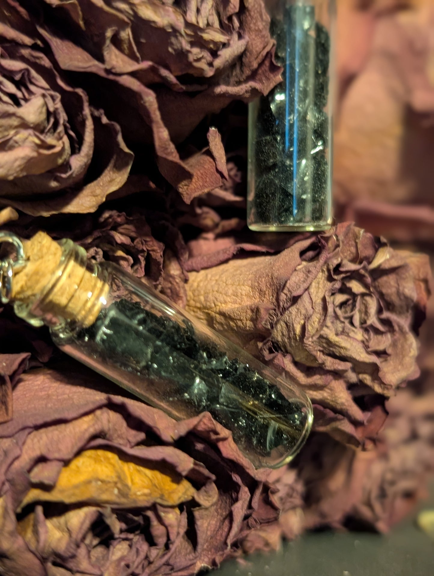 CRUSHED OBSIDIAN VIAL NECKLACE