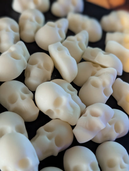 MINI SKULL WAX MELTS - Black chamomile