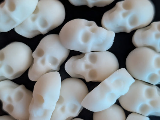 MINI SKULL WAX MELTS - SPICED PEAR TEA